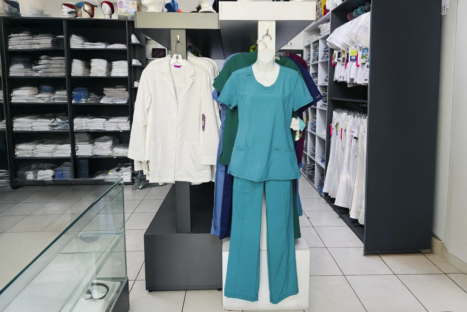 uniformes medicos chih